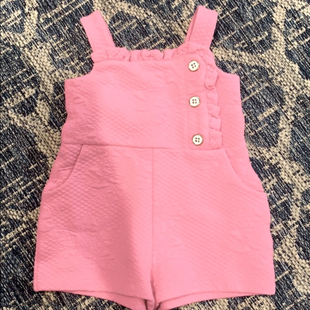 Janie and jack romper, no stains has pockets.
